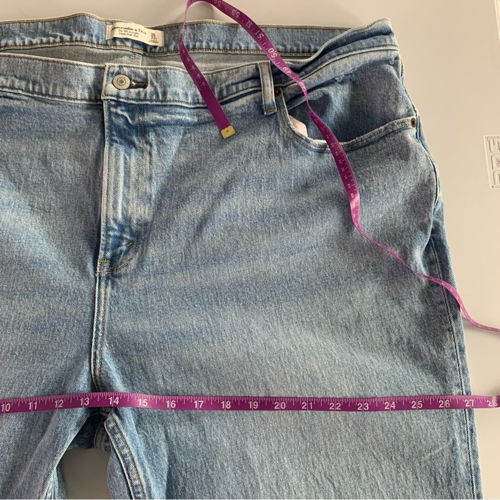 Abercrombie & Fitch Light Blue Straight Leg Jeans - Picture 8 of 10